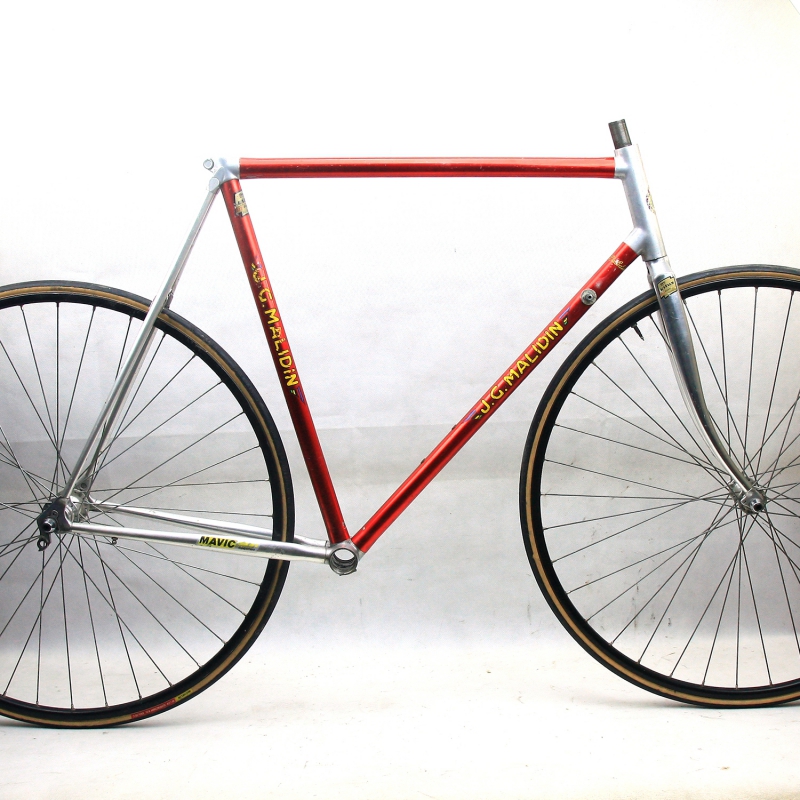 Red Frame and Forks Vitus 979 Size 57 